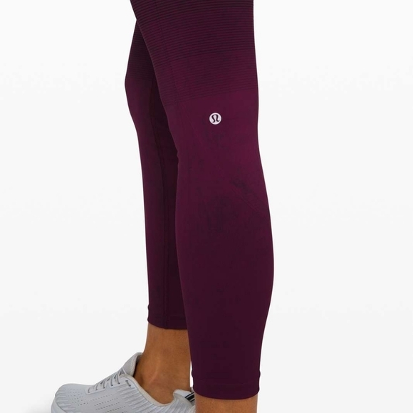 Lululemon Ebb to Train Tight in Marvel size 4 NWT - Picture 3 of 9